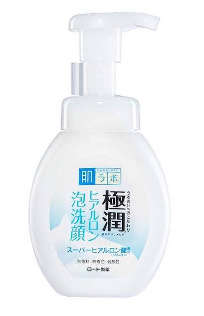 Bọt rửa mặt Hada Labo Gokujyun Moisturizing Foaming Wash nên có trong các bước skincare cho da mụn 